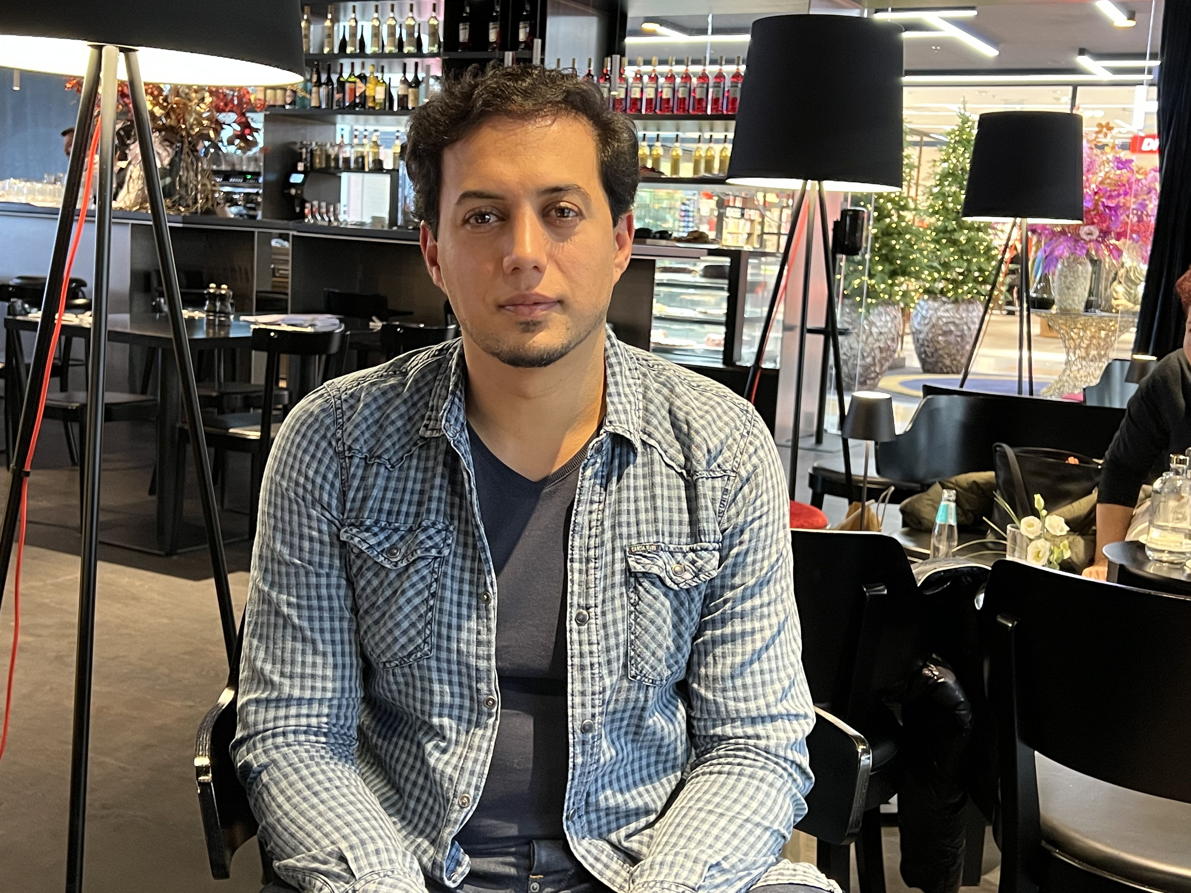 Der gesellschaftliche Druck drückte ihm die "Impfung" auf