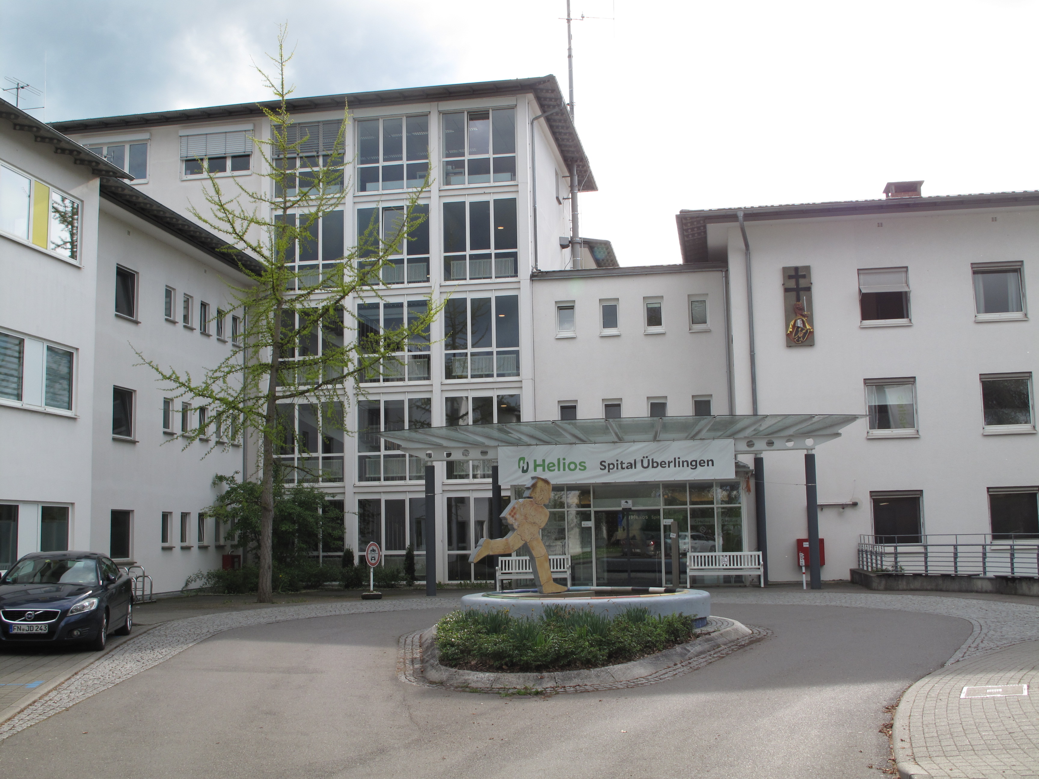 Wohin geht ein Überlinger mit "Long-Covid" oder "Post-Vac"? Keine Fragen vom Gemeinderat, keine Antworten vom Krankenhaus.