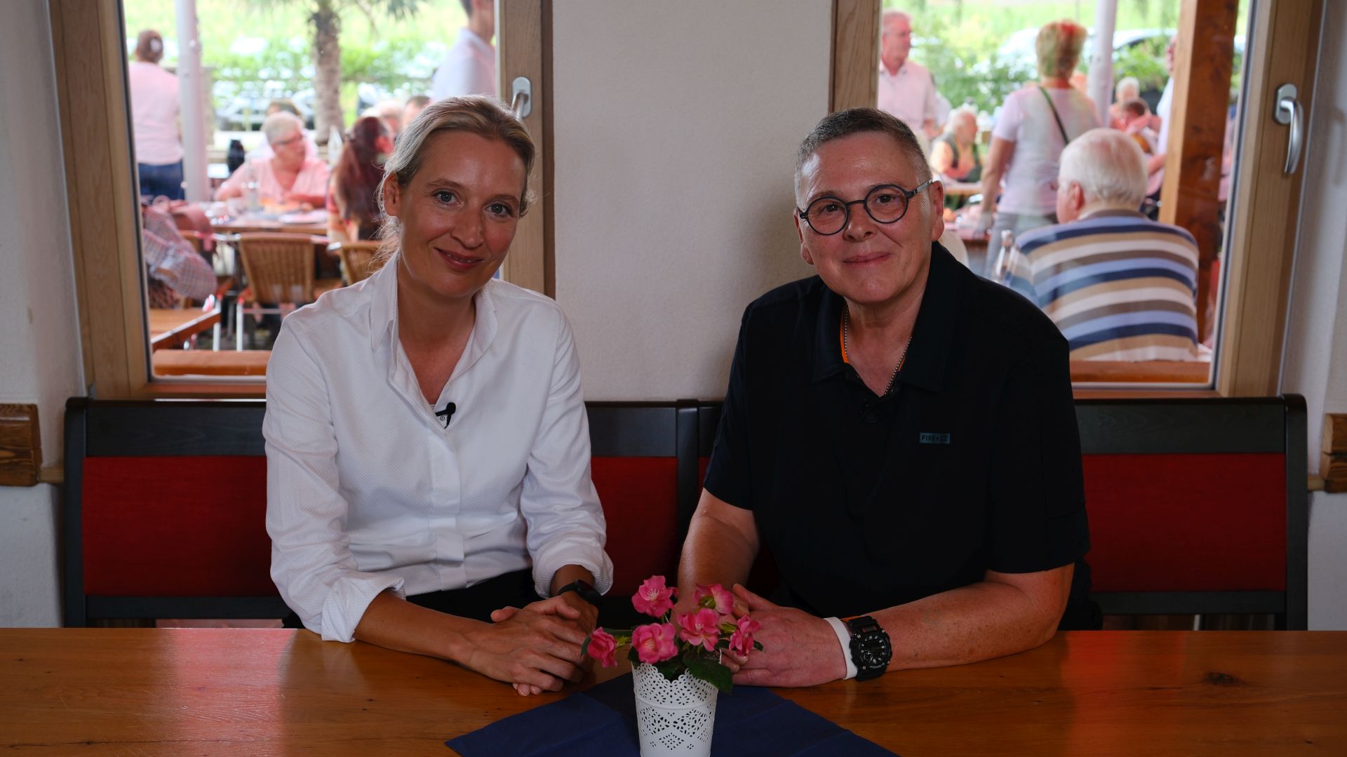 "Diese Regierung ist vorlaut und dumm." Alice Weidel, AfD.