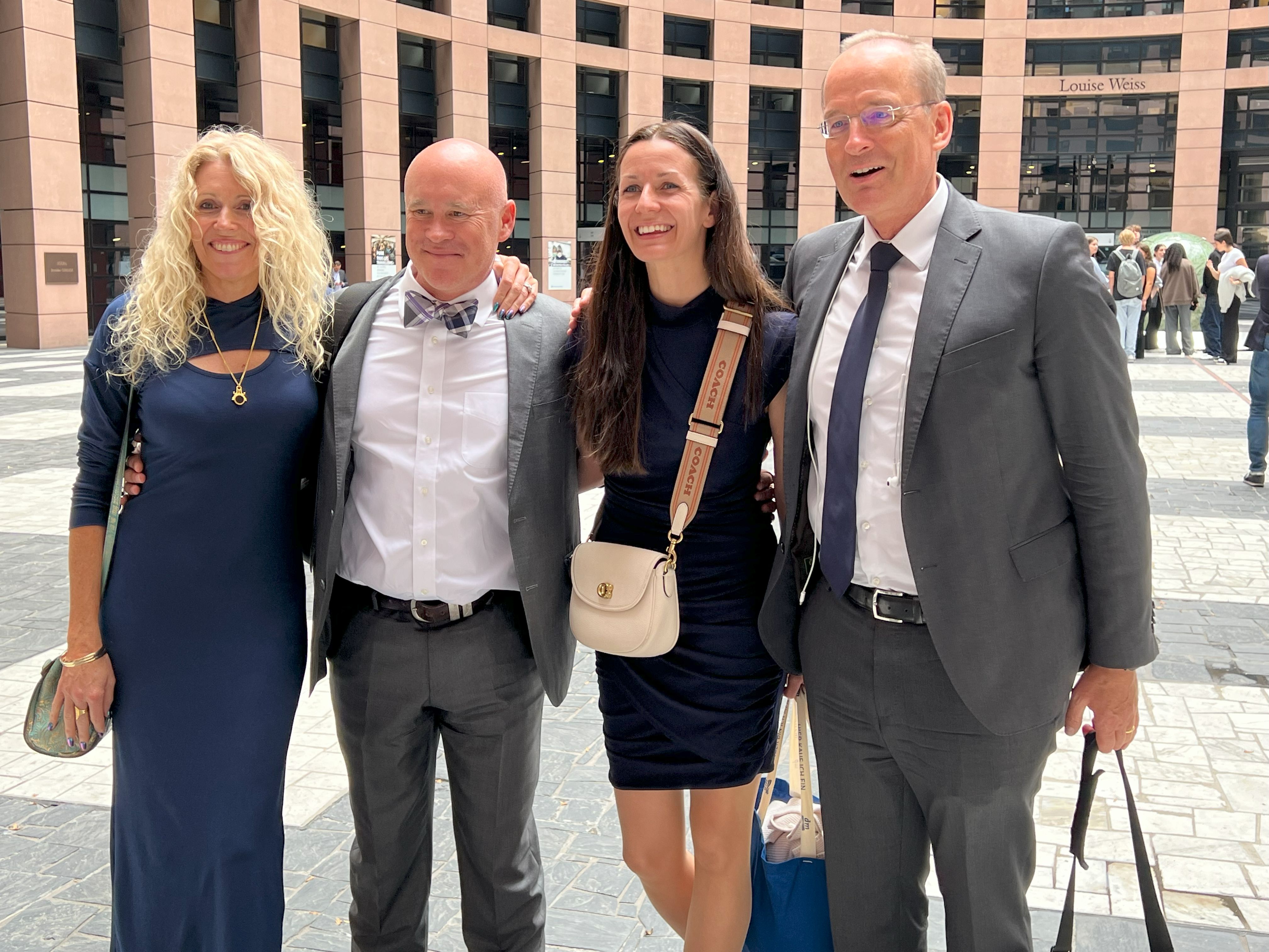 Weg mit der WHO! Starke Statements im EU-Parlament.