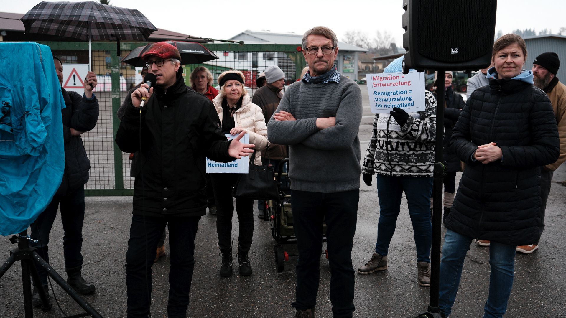 Hilfe für Migranten oder Rache am Bürgermeister?