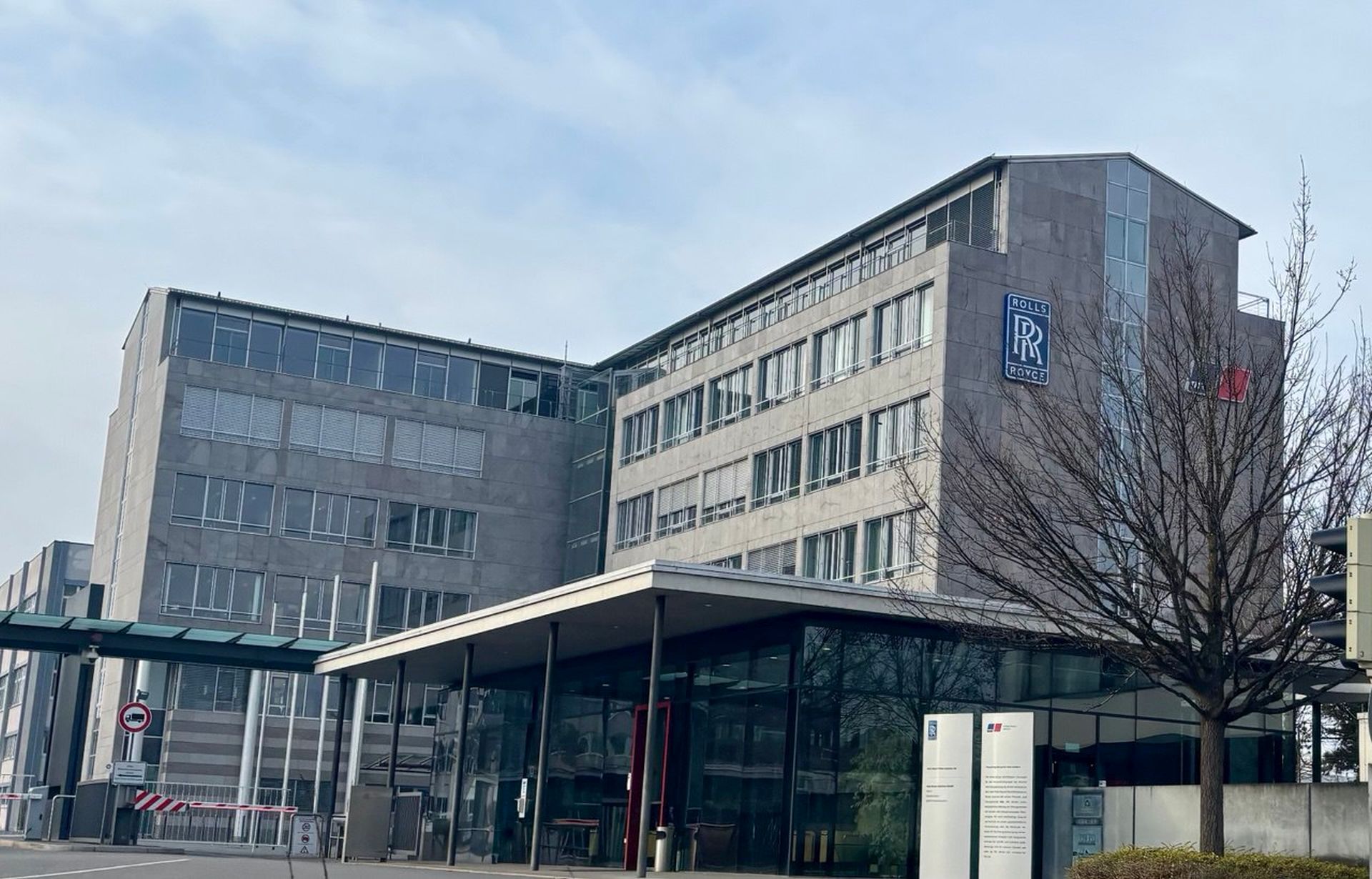 Betriebsratsvorsitzender schreibt 10.000 Mitarbeitern vor, dass sie nicht AfD wählen dürfen.