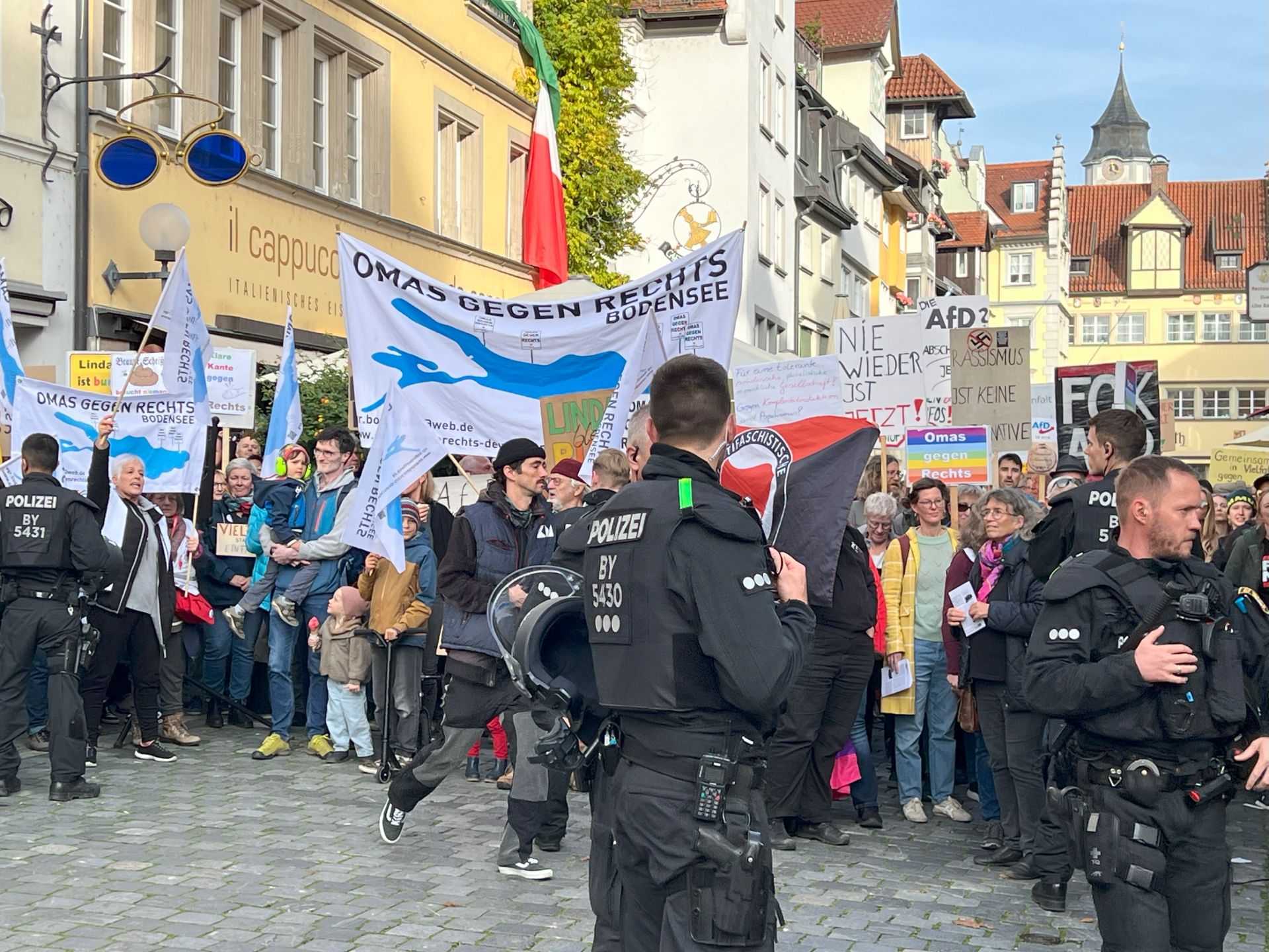 Ein kleines Lied über die große Dummheit.