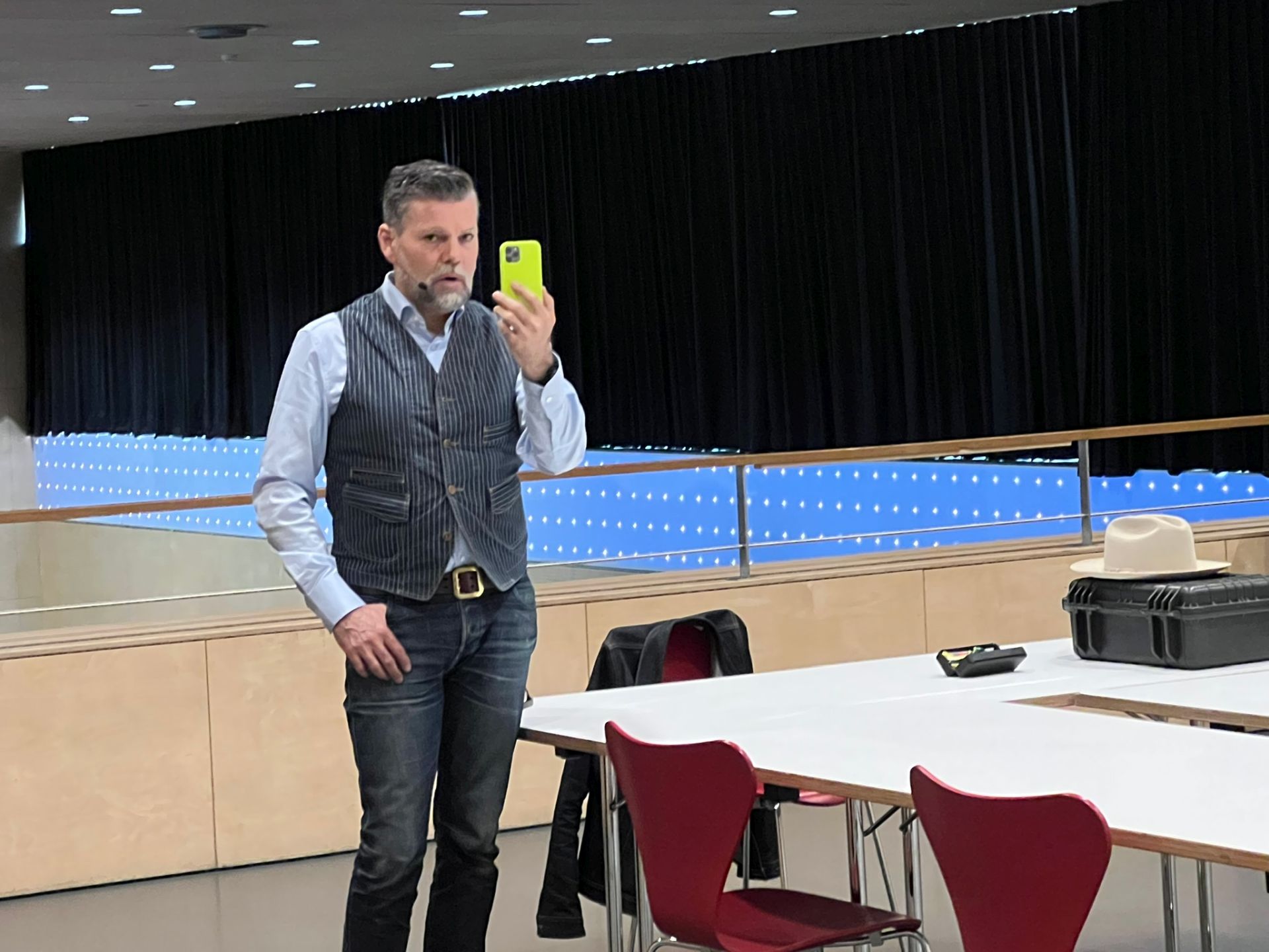 Ken Jebsen's Therapiestunde fürs Volk.