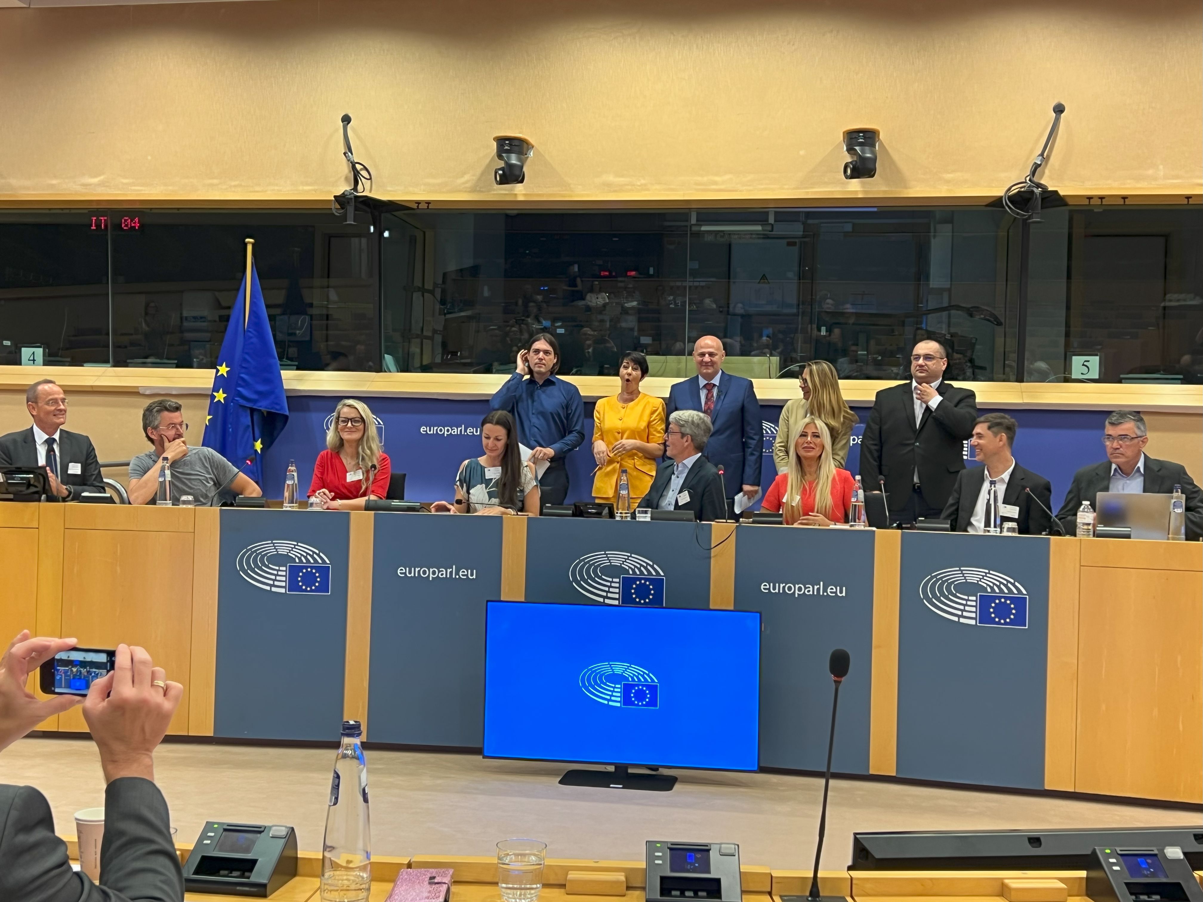 Corona-Untersuchungsausschuss im EU-Parlament?