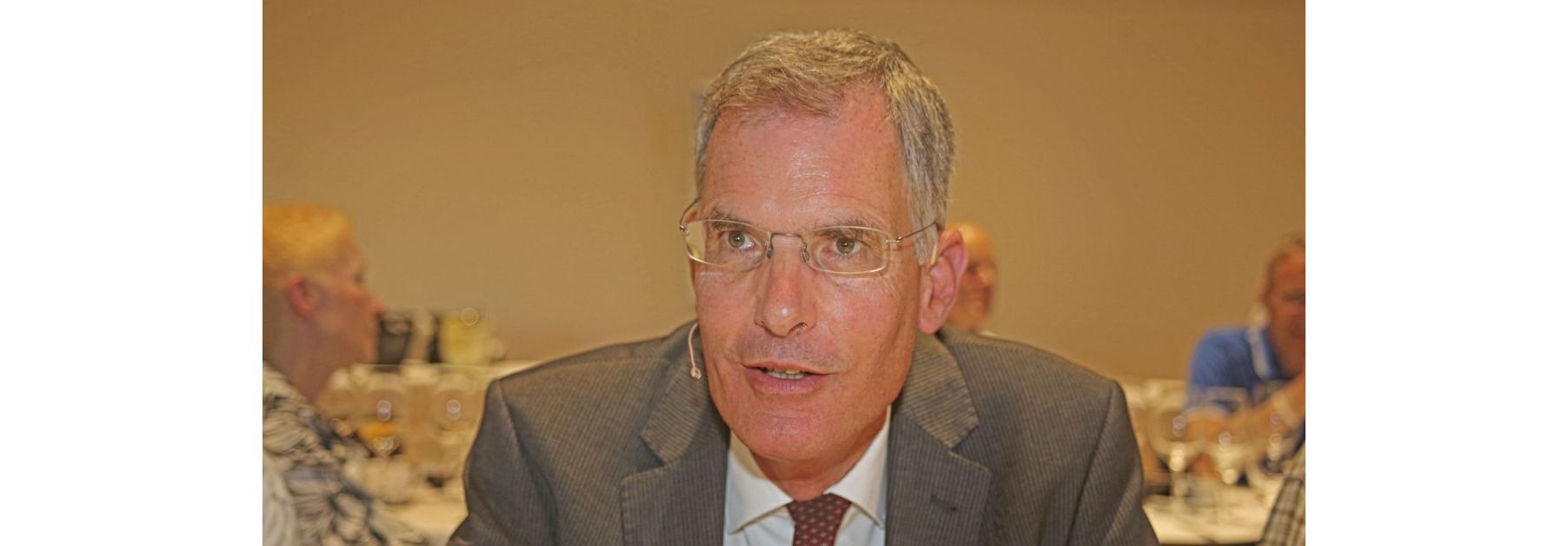 Prof. Dr. Michael Esfeld: “Auch Hitler wurde demokratisch gewählt.”