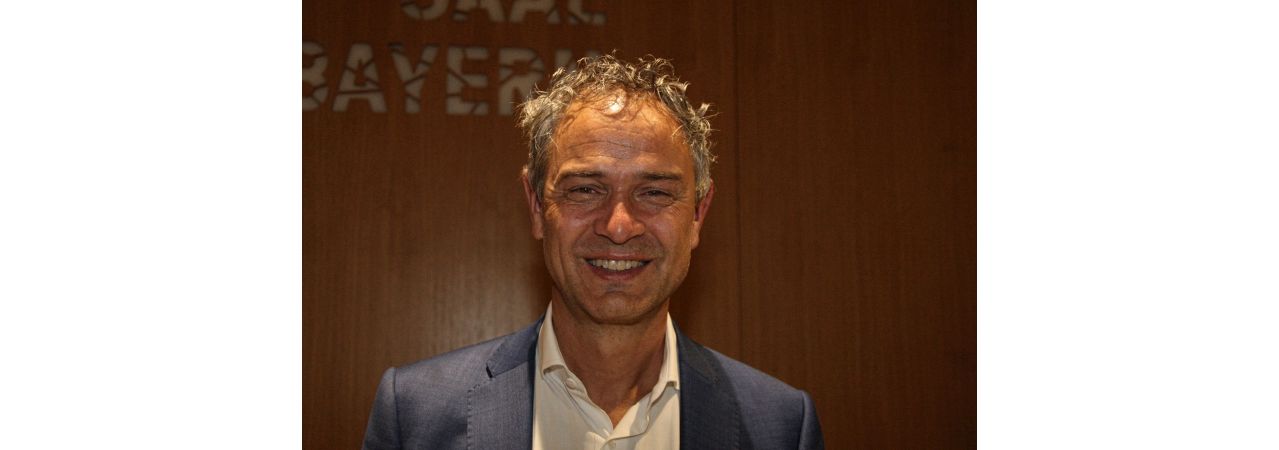 Dr. Daniele Ganser: “Die wichtigsten Soldaten moderner Kriege sind die Journalisten.”