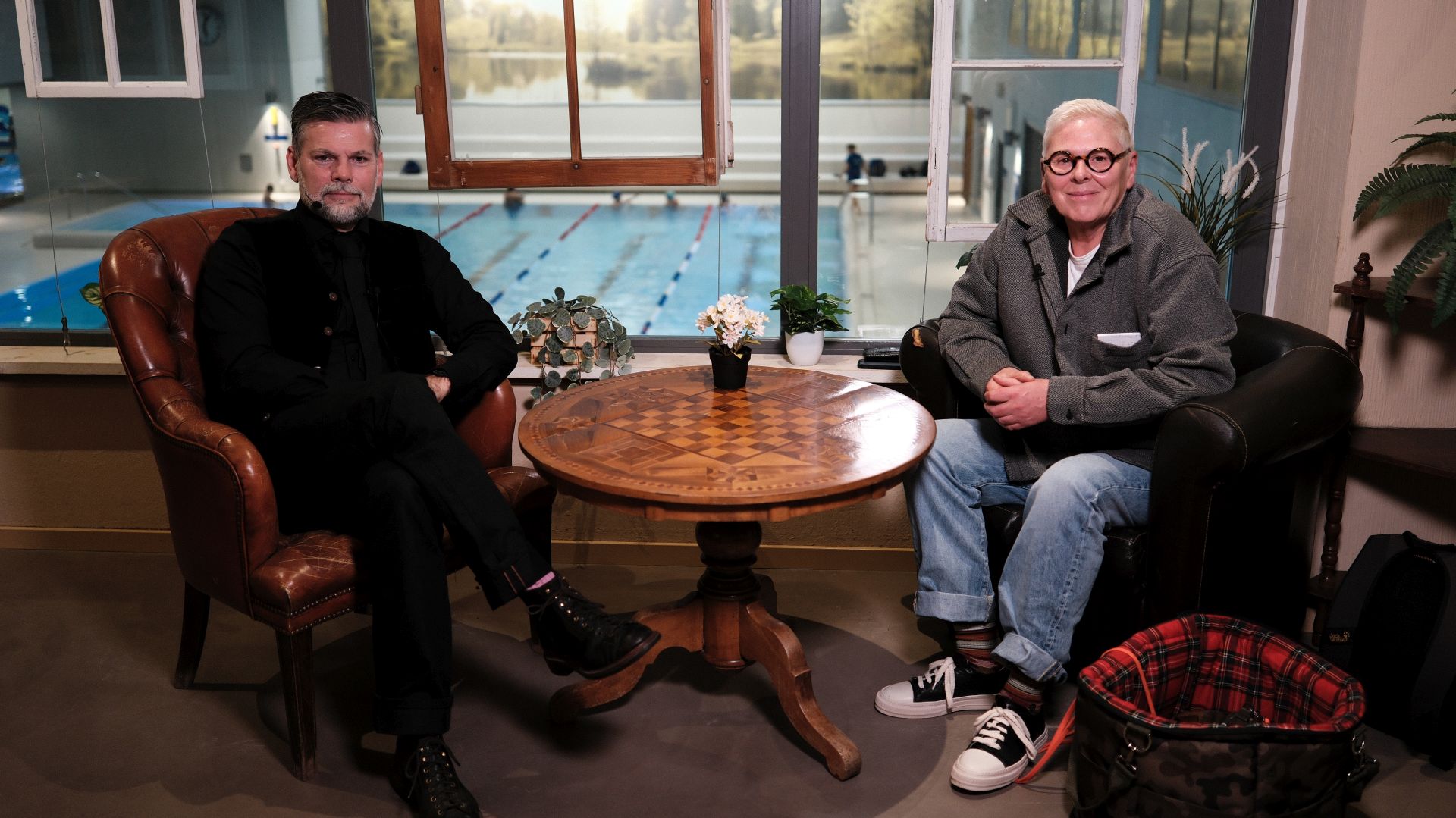 Über Mut, Therapie und KI. Kayvan Soufi-Siavash alias Ken Jebsen im Interview mit stattzeitung.org.